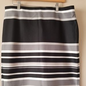 NYCC Grey Striped Pencil Skirt Size: L